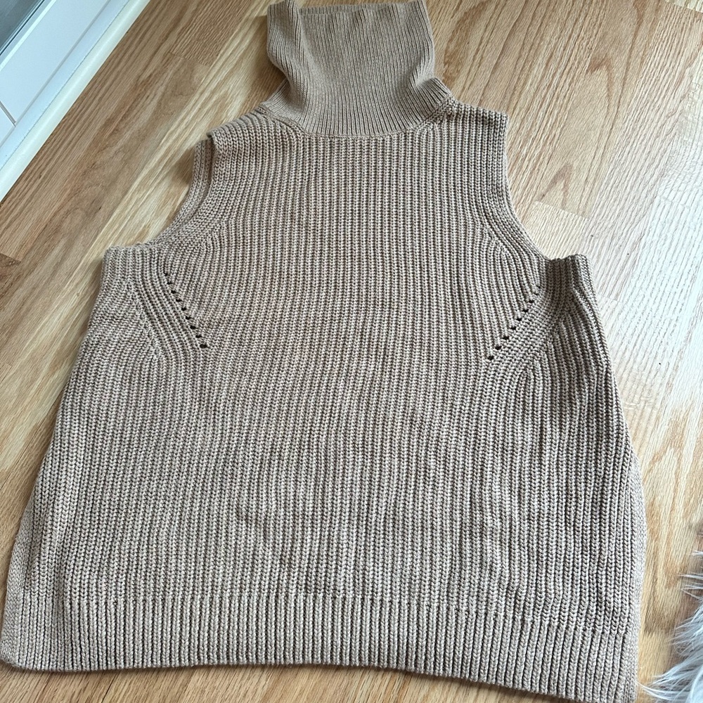 Collar top